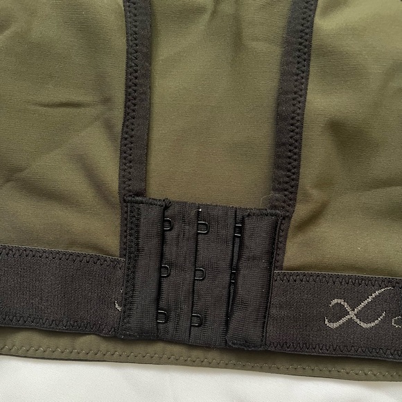 CWX High Impact Sports Bra - Picture 4 of 8